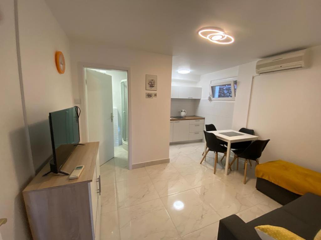 Apartman Vir公寓 外观 照片
