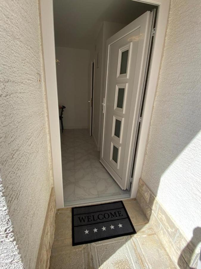 Apartman Vir公寓 外观 照片