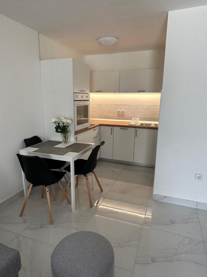 Apartman Vir公寓 外观 照片